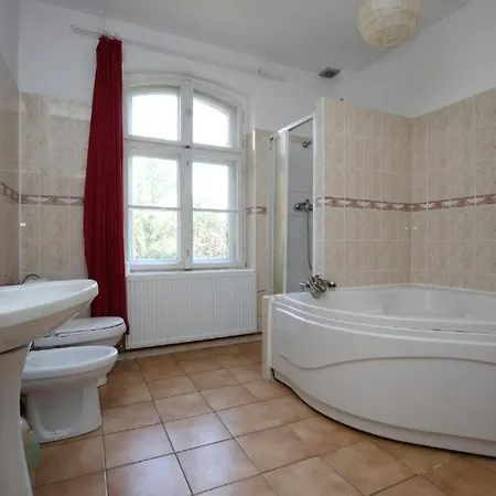 Mazurski Dworek Przy Jeziorze *